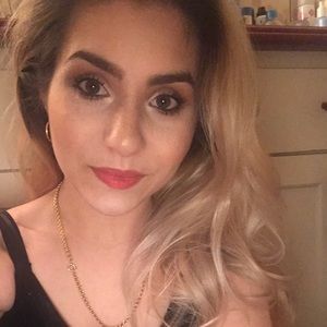 Meet your Posher, Brooke